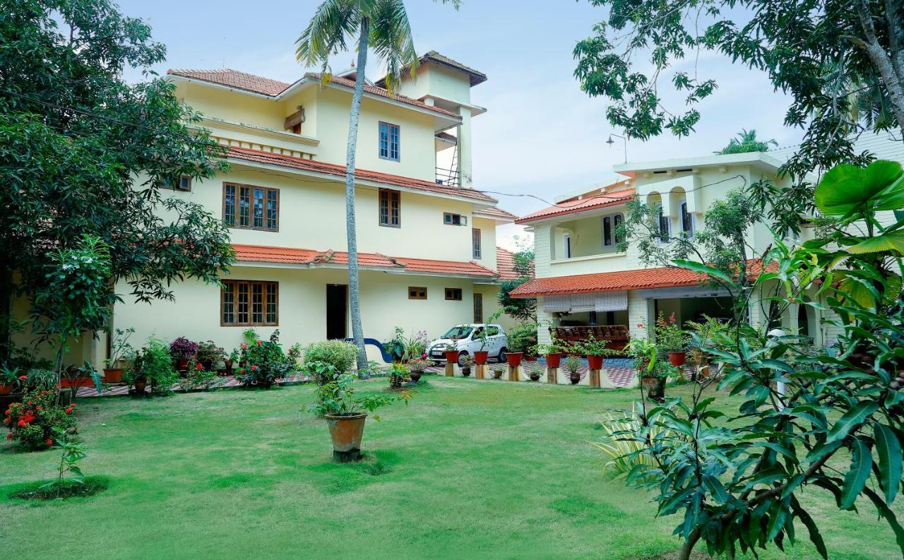 La Exotica Hotel Varkala Kültér fotó
